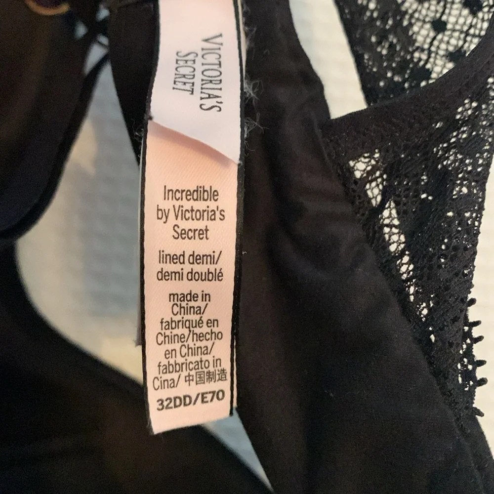 Victoria’s Secret incredible black padded bra worn 2 ways size 32DD - Picture 4 of 7